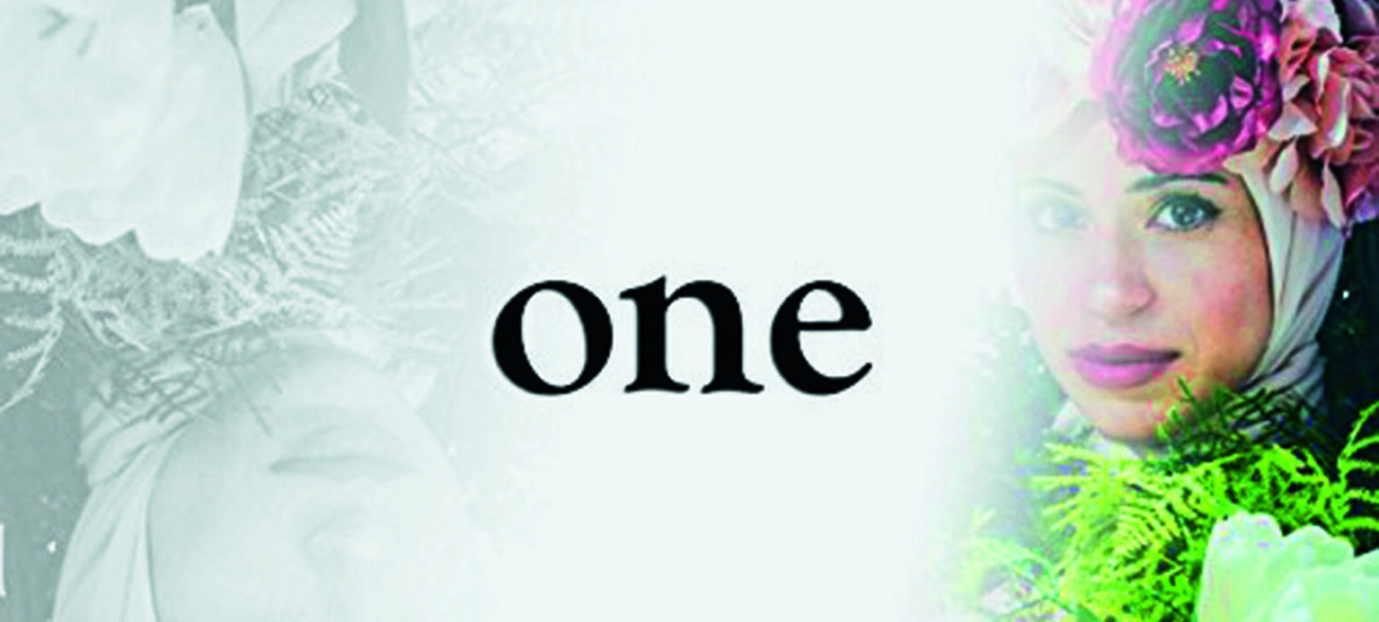 Mona Haydar: „Hijabi (Wrap my Hijab)“ (2017) Me and my hijabi ladies We was born in the eighties So pretty like the Euphrates and party like some Kuwaitis Deeper than some diplomas Current like some hot yoga Takin‘ back the misnomers and Teleportin‘ through trauma (…)