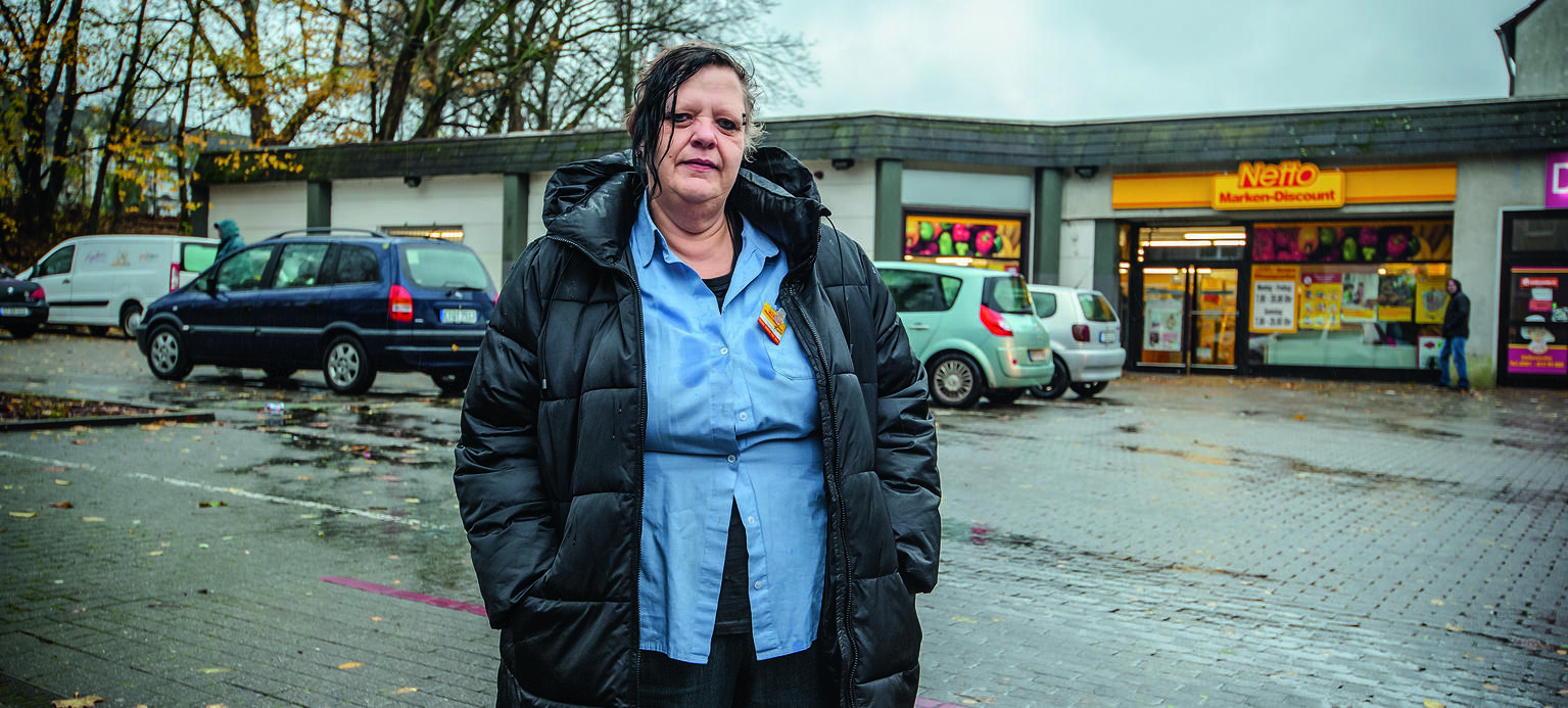 Maurike Maassen, 54, arbeitet als Verkäuferin in einem Markt der Warenhauskette Netto in Essen-Altendorf. Sie ist Betriebsrätin und ver.di-Mitglied.
