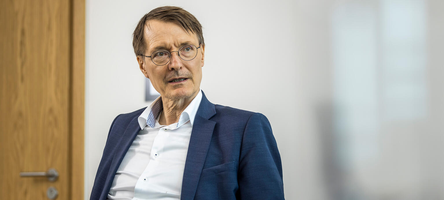 Porträt Gesundheitsminister Karl Lauterbach