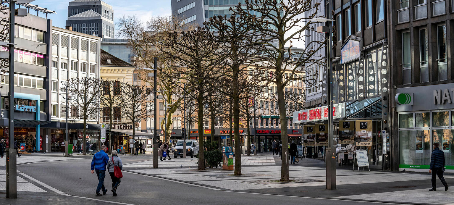Die Innenstadt von Bochum, leere Einkaufsstrassen, Konjunkturprognose