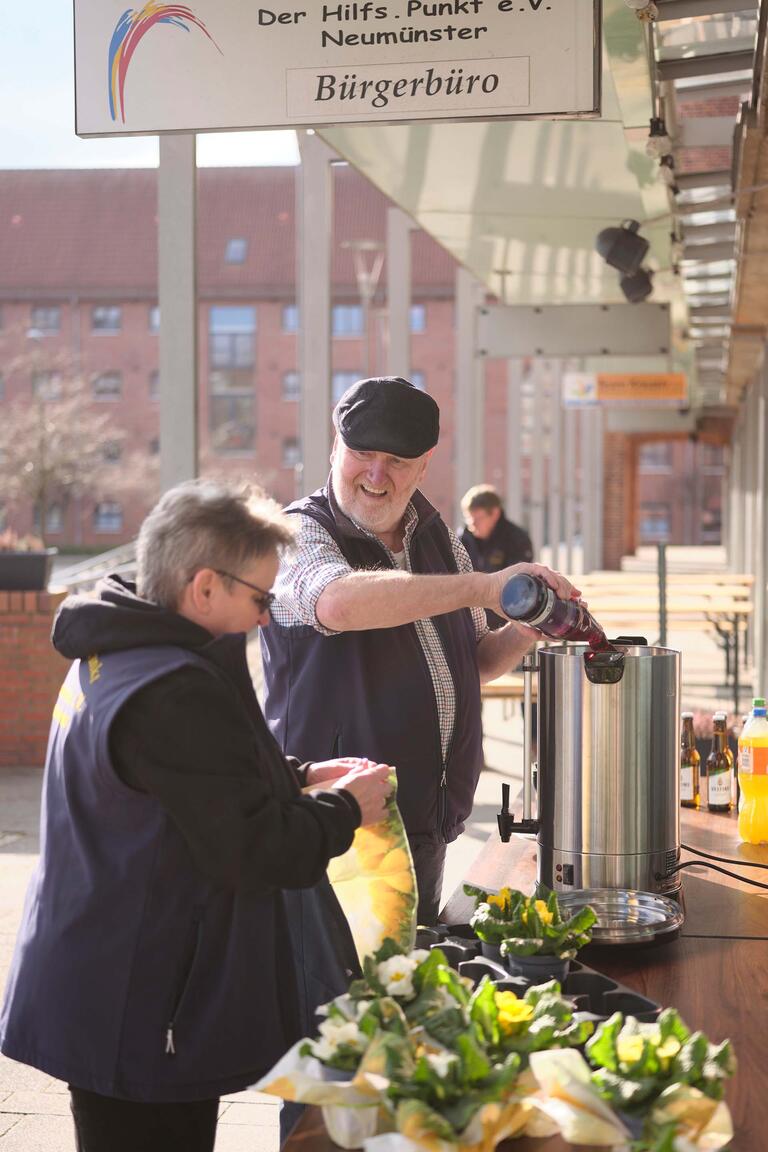 Hans-Jürgen Steen, ist Vorsitzender von Hilfspunkt. Der Verein tut viel für die Gemeinschaft in der Siedlung.