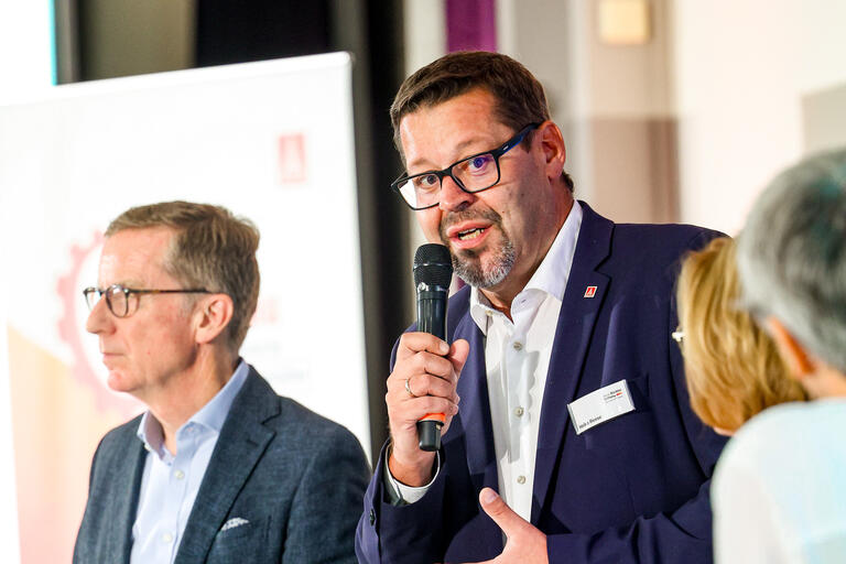 Redner bei der Maschinenbaukonferenz 2026