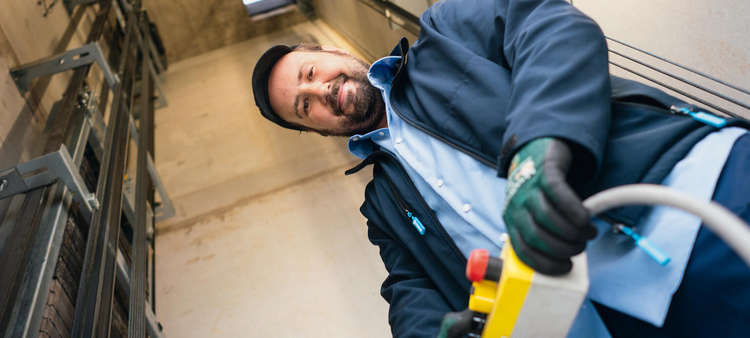 Aufzugsmonteur Christian Wolf, 40, ist Betriebsrat und IG-Metall-Mitglied.