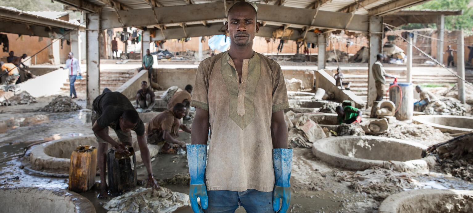 Sani Omarou (32) ist Vorarbeiter in einer Gerberei in Niamey