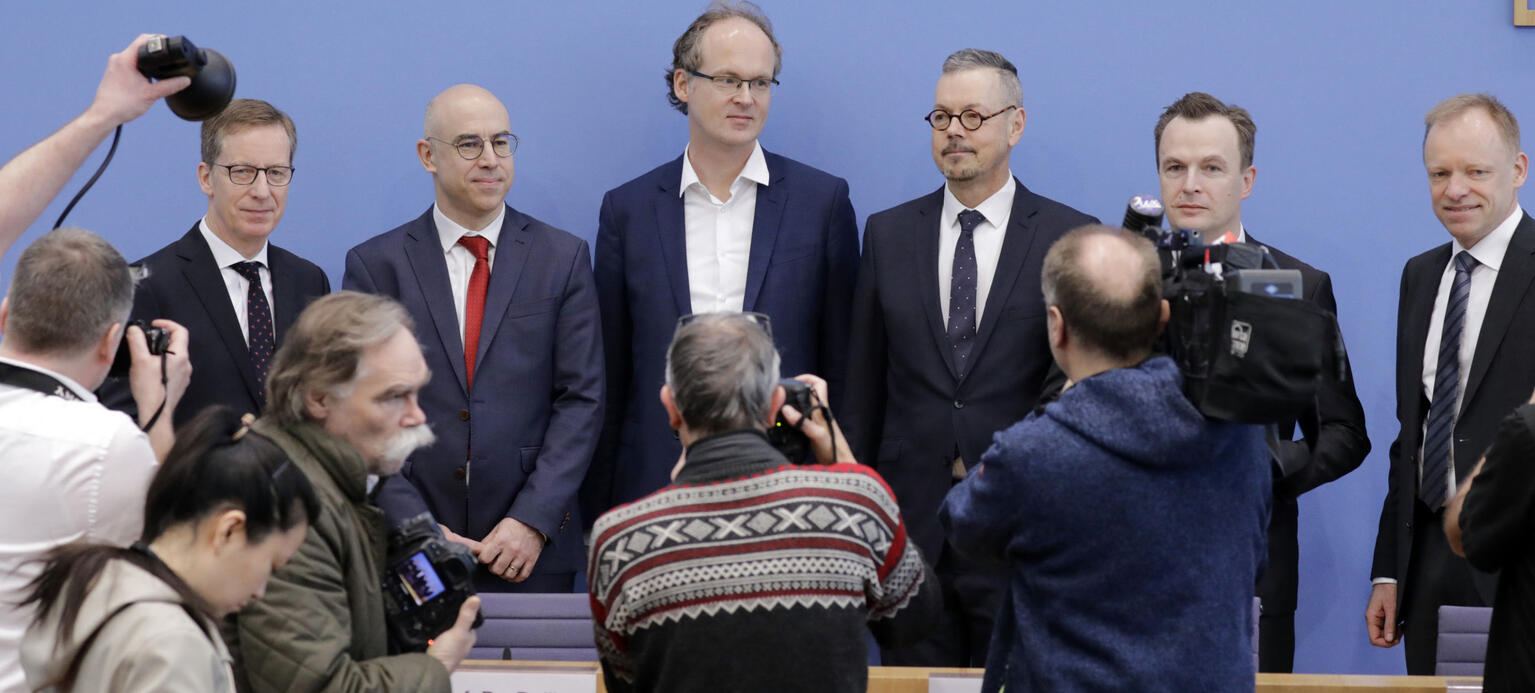 Pressekonferenz zu wirtschaftspolitischen Implikationen der Corona-Krise