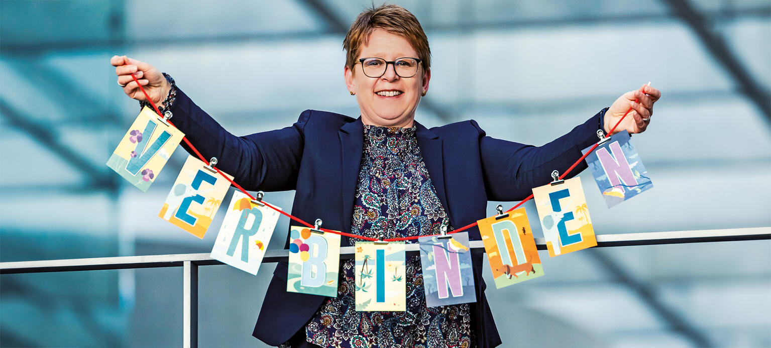 Tanja Machalet SPD-Bundestagsabgeordnete, mit Schriftzug 'Verbinden'