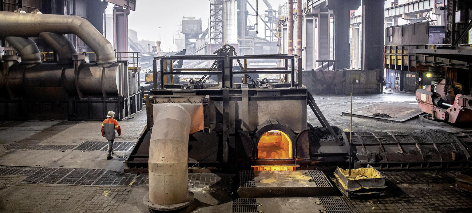 Stahlproduktion bei ArcelorMittal in Hamburg